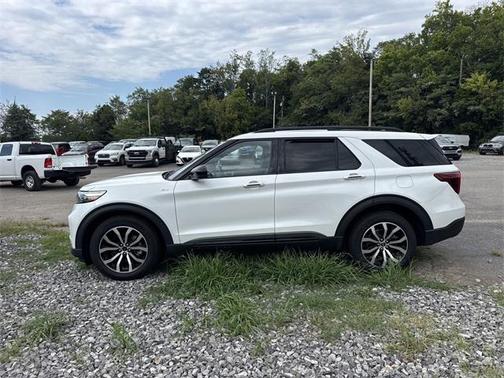 2024 Ford Explorer ST-Line