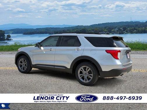 Iconic Silver Metallic 2023 Ford Explorer XLT