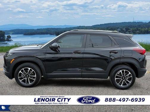 Mosaic Black Metallic 2025 Chevrolet Trailblazer LT