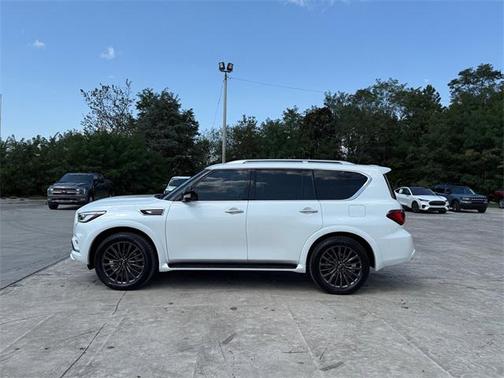 2024 INFINITI QX80 SENSORY AWD