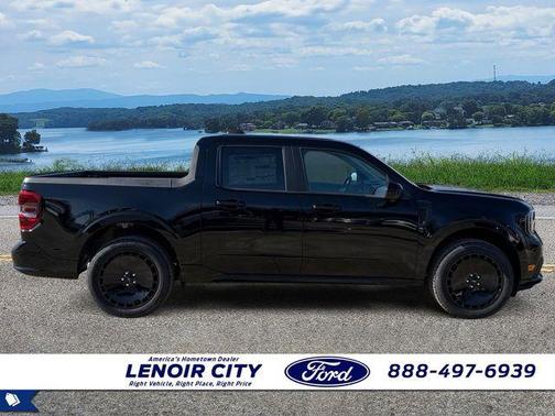 Shadow Black 2026 Ford Maverick Lobo High