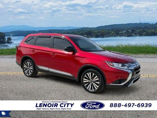 Diamond Red 2020 Mitsubishi Outlander ES