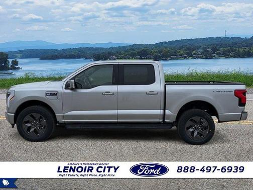 2025 Ford F-150 Lightning LARIAT