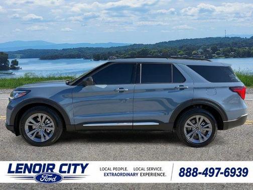 Vapor Blue Metallic 2025 Ford Explorer Active