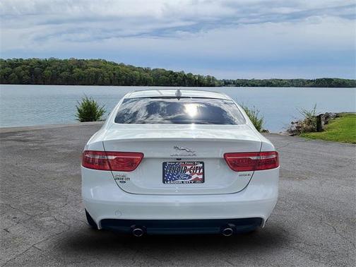 2019 Jaguar XE 25t