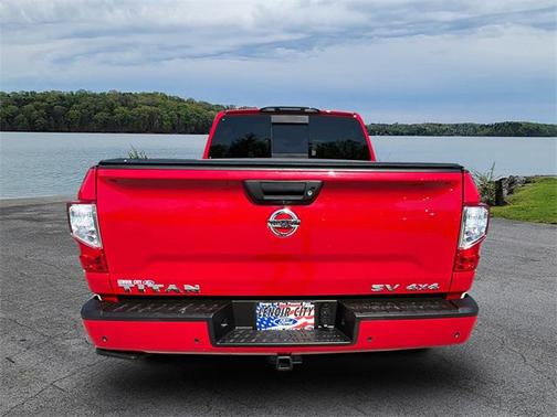 2020 Nissan Titan SV