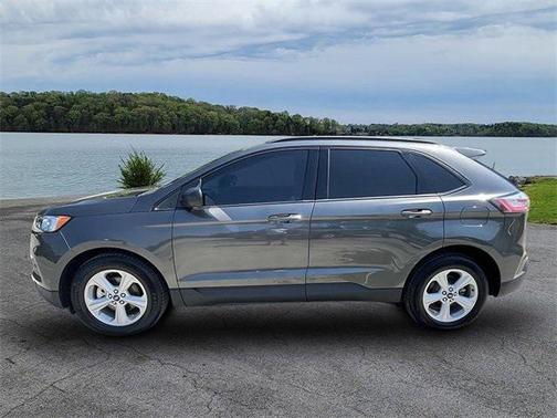2020 Ford Edge SE
