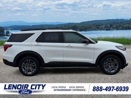 Star White 2026 Ford Explorer Active