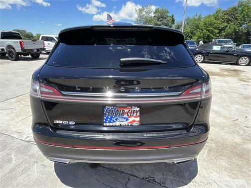 2022 Lincoln Nautilus Black Label