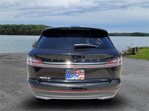 2022 Lincoln Nautilus Black Label