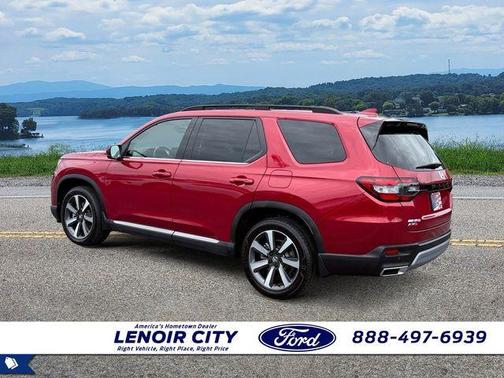Radiant Red Metallic II 2025 Honda Pilot Touring