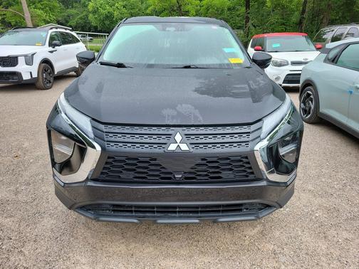 -Select- 2022 Mitsubishi Eclipse Cross LE