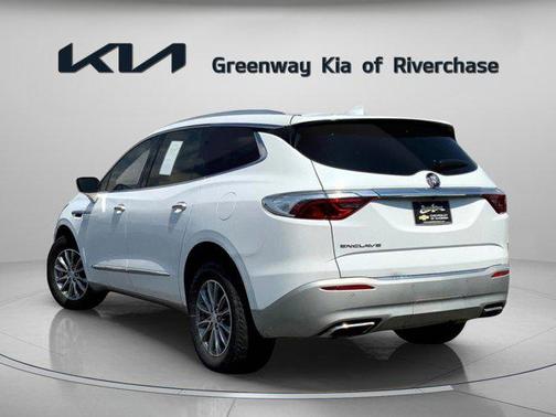 2022 Buick Enclave Essence