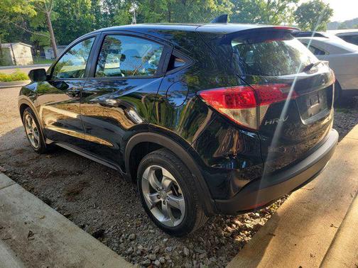 -Select- 2022 Honda HR-V LX
