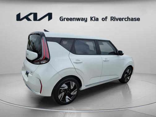Snow White Pearl 2023 Kia Soul GT-Line
