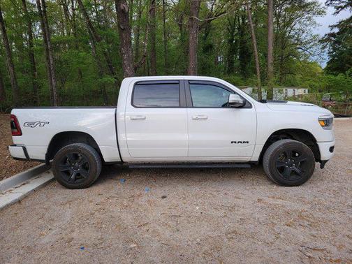 Bright White Clearcoat 2022 RAM 1500 Sport