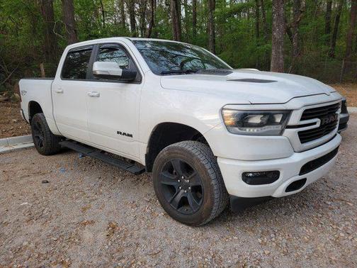 Bright White Clearcoat 2022 RAM 1500 Sport