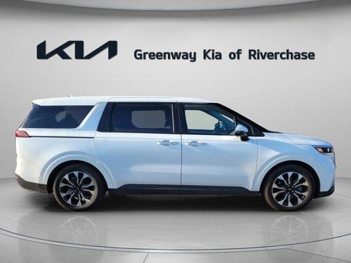 2024 Kia Carnival EX