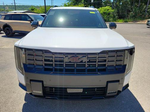 Glacial White Pearl 2027 Kia Telluride X-Line SX