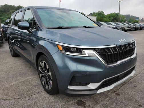 2024 Kia Carnival EX