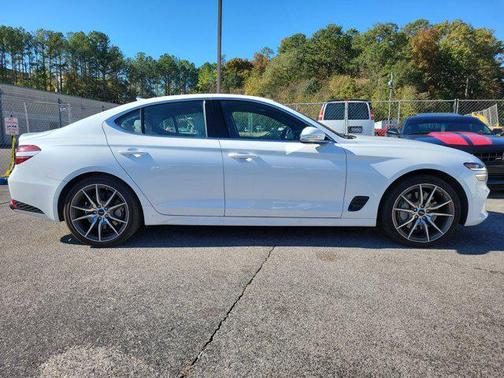 2025 Genesis G70 2.5T