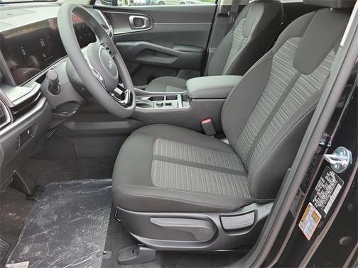 2025 Kia Sorento LX