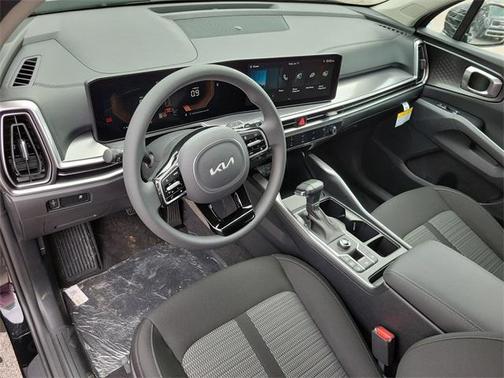 2025 Kia Sorento LX