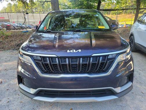 2023 Kia Carnival LX