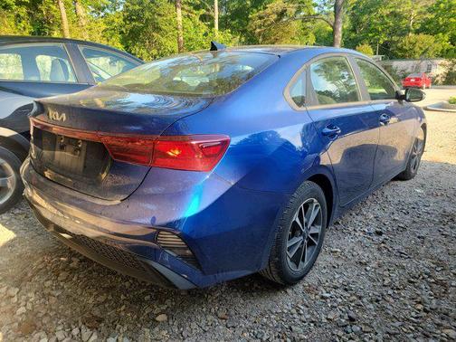 Deep Sea Blue 2023 Kia Forte LXS
