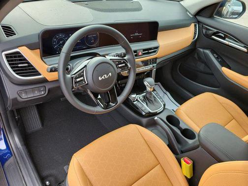 2025 Kia Seltos EX