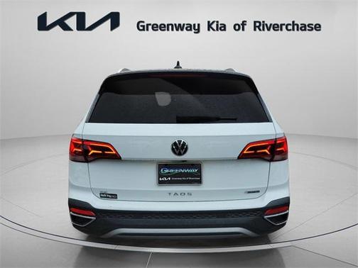2024 Volkswagen Taos 1.5T SE