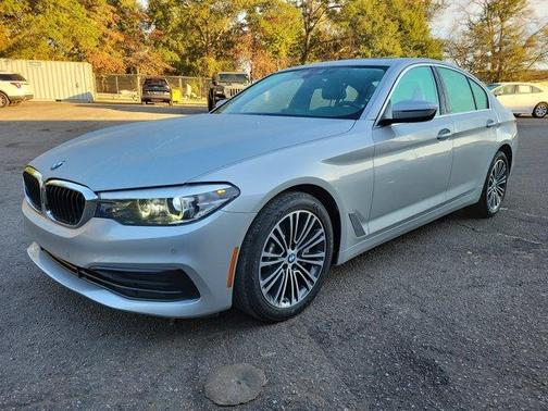 2020 BMW 530 i