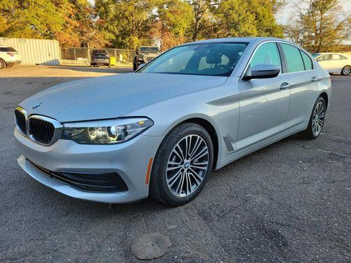 2020 BMW 530 i