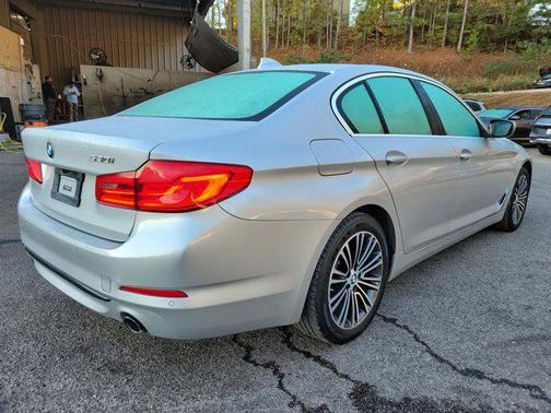 2020 BMW 530 i