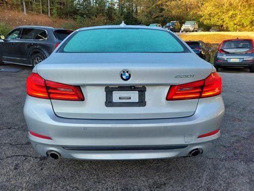 2020 BMW 530 i