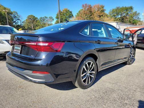 2025 Volkswagen Jetta 1.5T SE