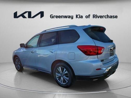 2019 Nissan Pathfinder SL