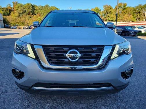 2019 Nissan Pathfinder SL