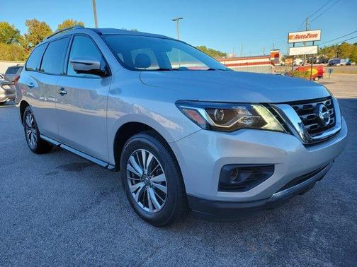 2019 Nissan Pathfinder SL