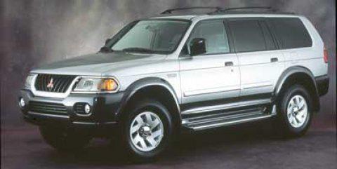 2000 Mitsubishi Montero Sport ES