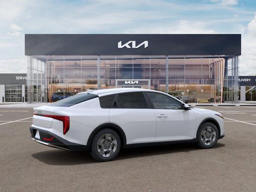 Snow White Pearl 2026 Kia K4 LX
