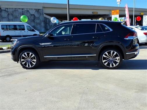 2022 Volkswagen Atlas Cross Sport 3.6L V6 SEL Premium R-Line