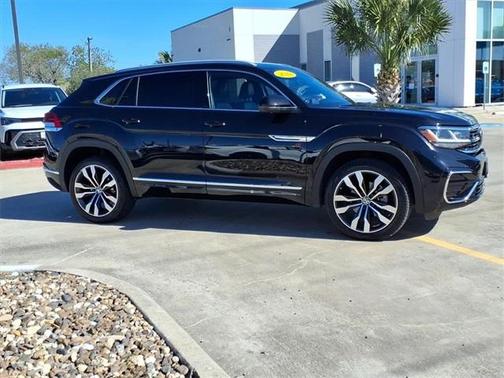 2022 Volkswagen Atlas Cross Sport 3.6L V6 SEL Premium R-Line