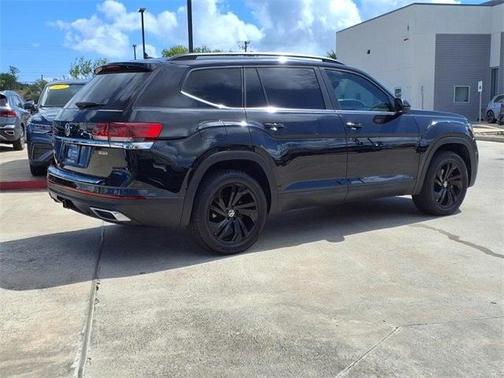 2022 Volkswagen Atlas 3.6L SE w/Technology