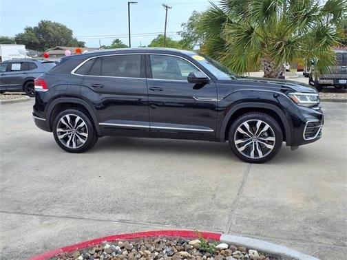 2023 Volkswagen Atlas Cross Sport 3.6L V6 SEL Premium R-Line