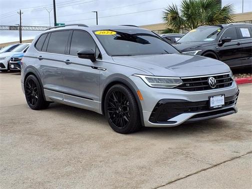 2024 Volkswagen Tiguan 2.0T SE R-Line Black