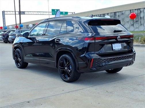2025 Volkswagen Tiguan 2.0T SE R-Line Black