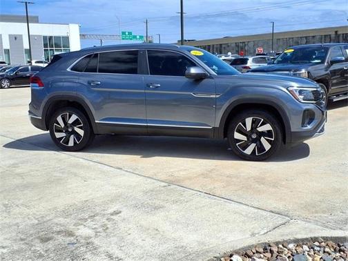 2024 Volkswagen Atlas Cross Sport 2.0T SEL
