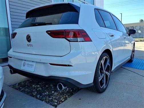 2026 Volkswagen Golf GTI 2.0T SE