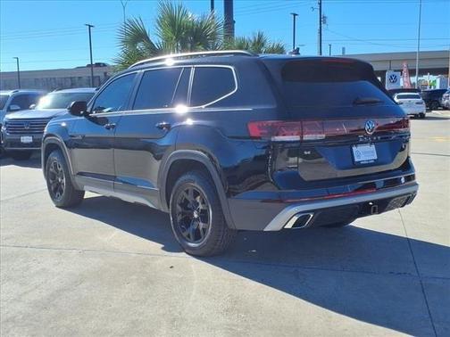 2025 Volkswagen Atlas 2.0T Peak Edition